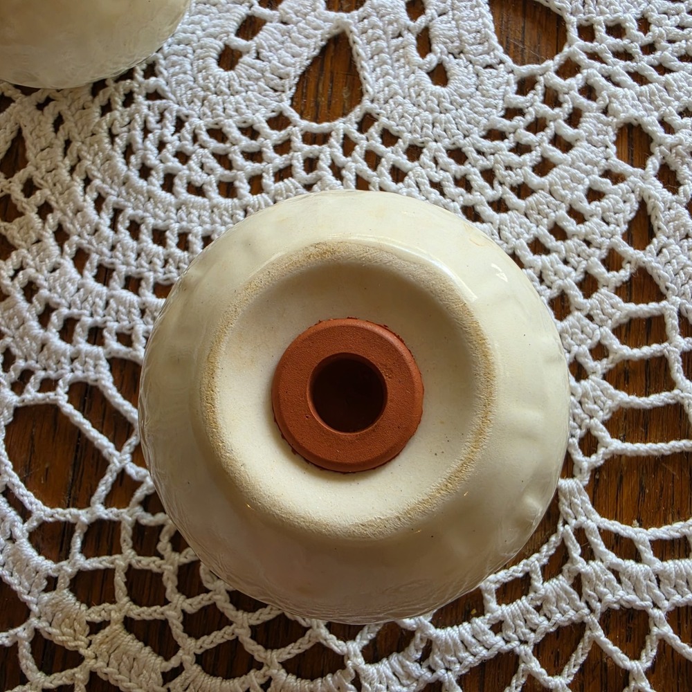 Sculptured Daisey METLOX Salt & Pepper Shakers POPPY TRAIL Basket Weave - Picture 3 of 5